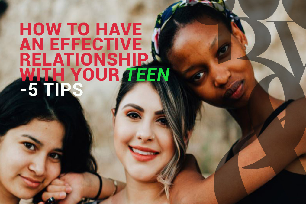 3 teens smiling about relationships
